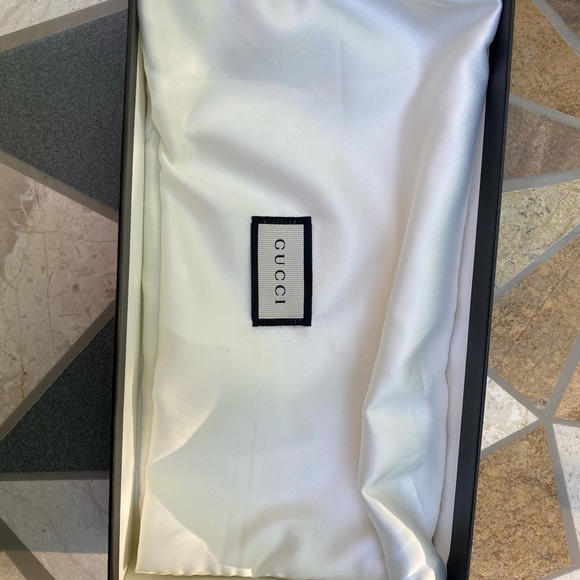 GG Marmont Medium Quilted Zip Wallet, Red - Picture 7 of 7